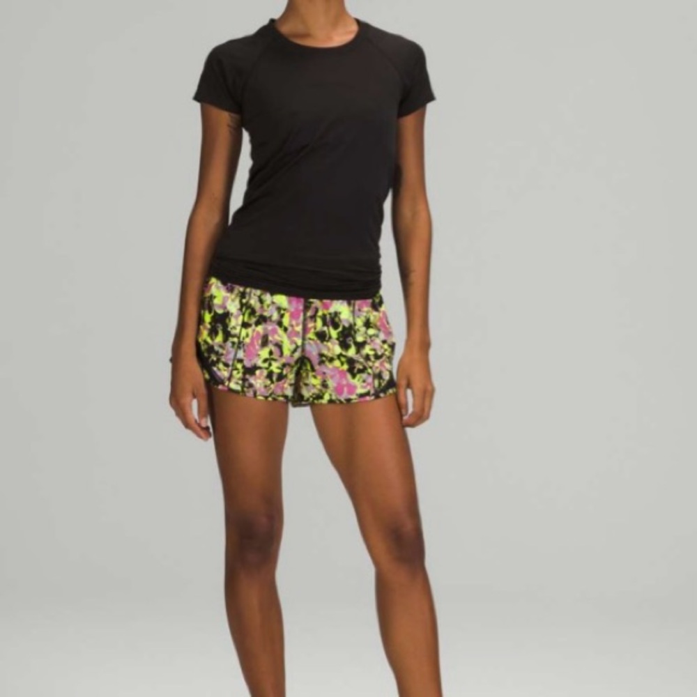 SOLD.  Lululemon Hotty Hot High-Rise Short Highlight Yellow Multi Black 6